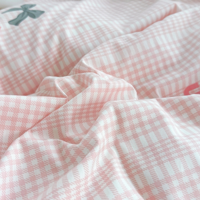 91家纺网 家纺一手货源 找家纺 添越 2024新款雪纺蕾丝款纯棉床盖四件套粉色蝴蝶结