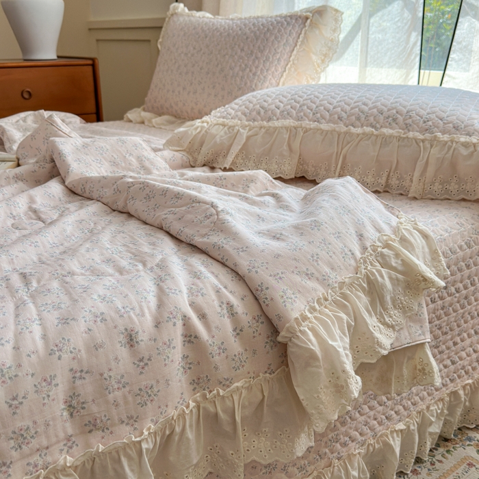 91家纺网 家纺一手货源 找家纺 淑女公社家纺  2025春夏新款法式纯棉双层纱夏被床盖四件套 粉黛