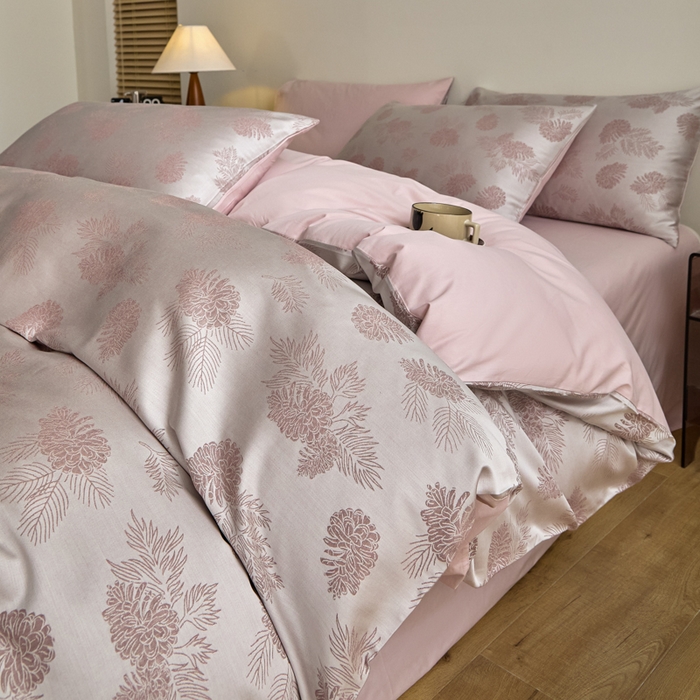 91家纺网 家纺一手货源 找家纺 琪格格纺织  2025新款色织天丝棉提花四件套 松林果-粉紫