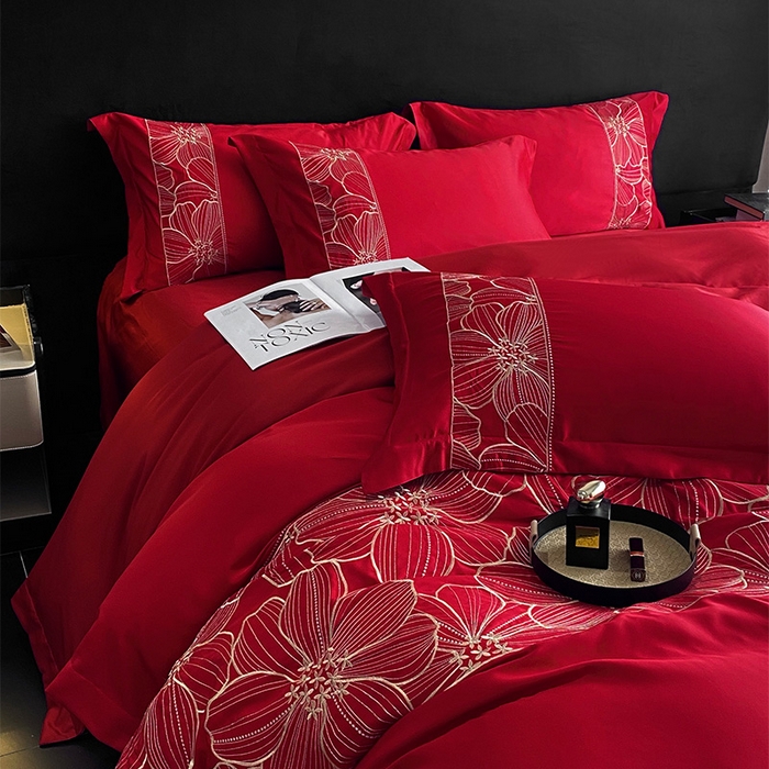 91家纺网 家纺一手货源 找家纺 优悦 2025新款冰丝简奢绣花四件套 北欧情调-红