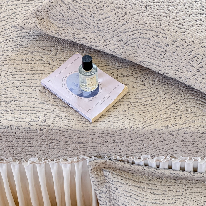 91家纺网 家纺一手货源 找家纺 棉生活家纺 2025新款高端款冰离子超软按摩凉席 豹纹-香槟-床裙款