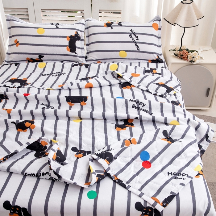 91家纺网 家纺一手货源 找家纺 乐居坊2025新款亲肤舒适印花芦荟棉夏凉被四件套 呆萌狗