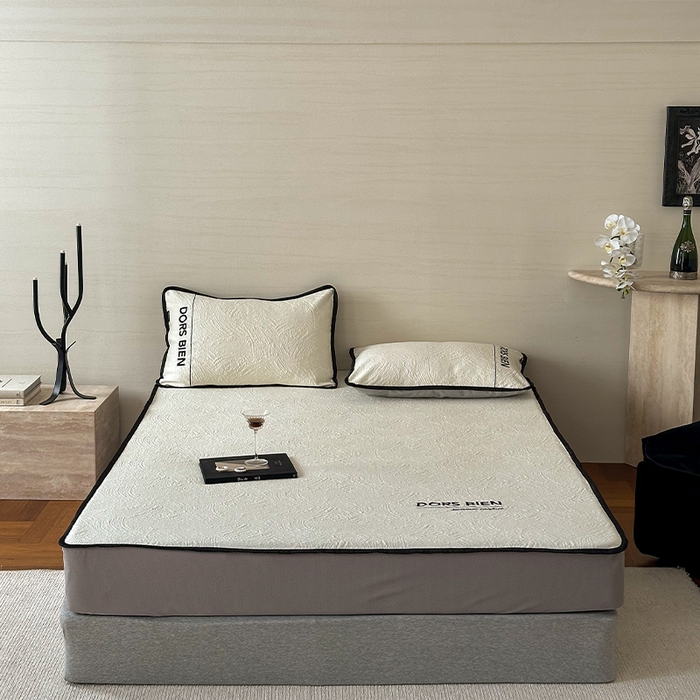 91家纺网 家纺一手货源 找家纺 圆岛家纺 2025新款3D高分子凉感浮雕提花软凉席床笠款三件套 漠语-白