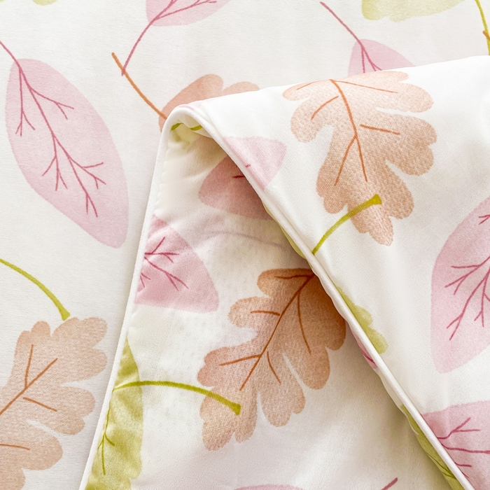 91家纺网 家纺一手货源 找家纺 好梦来家纺（原锦茂家纺） 2025新款印花凉感丝抗菌夏被 叶叶相伴