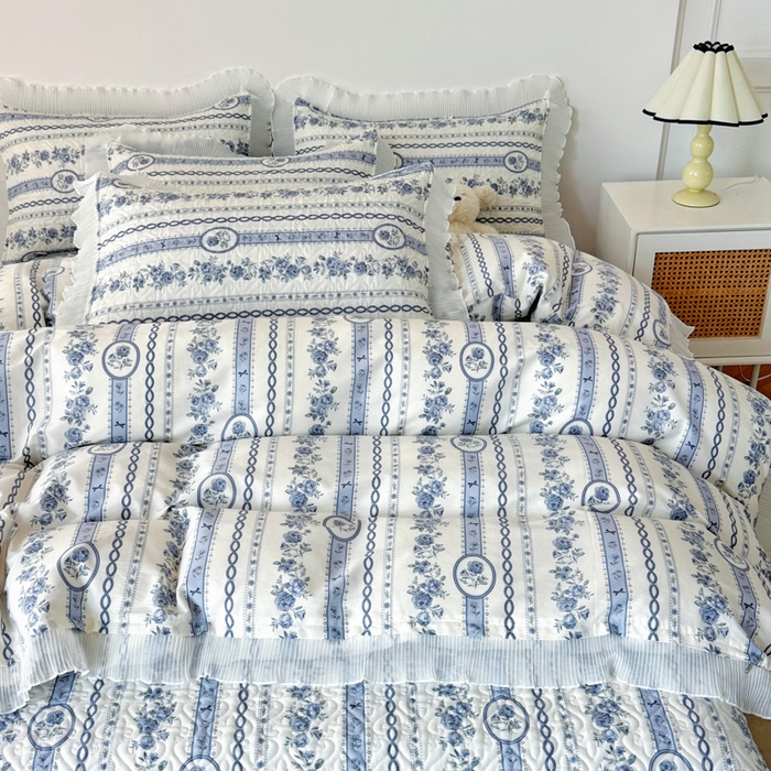 91家纺网 家纺一手货源 找家纺 添越 2024小清新韩版蕾丝花边纯棉夹棉床盖三件套全棉静若幽兰