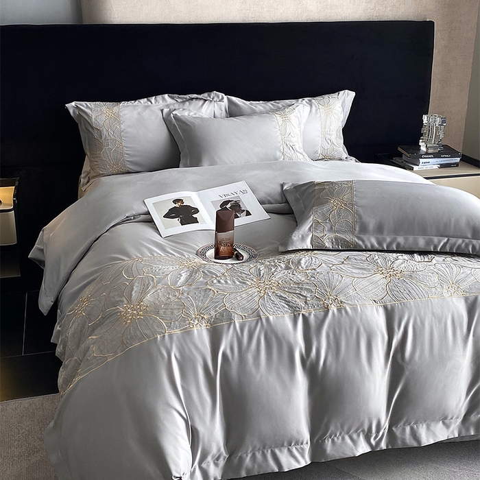 91家纺网 家纺一手货源 找家纺 优悦 2025新款冰丝简奢绣花四件套 北欧情调-灰