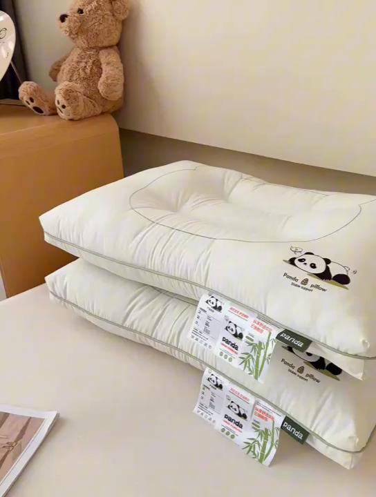 91家纺网 家纺一手货源 找家纺 爱来伊2025新款Q萌熊猫A类全棉亲子定型护颈枕芯儿童学生成人家用枕头 Q萌熊猫亲子枕-成人款中枕48×74㎝【单只】
