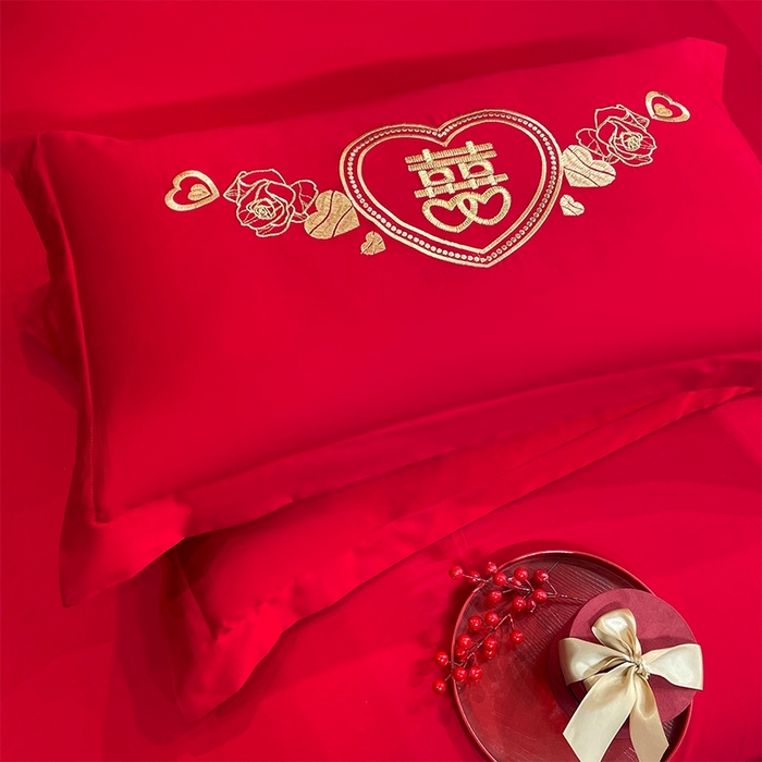 91家纺网 家纺一手货源 找家纺 晶缦家纺 2025新款喷气全棉13376婚庆绣花四件套 新婚快乐-金