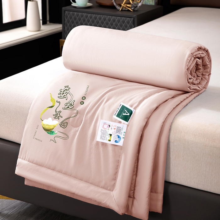 91家纺网 家纺一手货源 找家纺 （总）一博2025新款蚕丝夏凉被