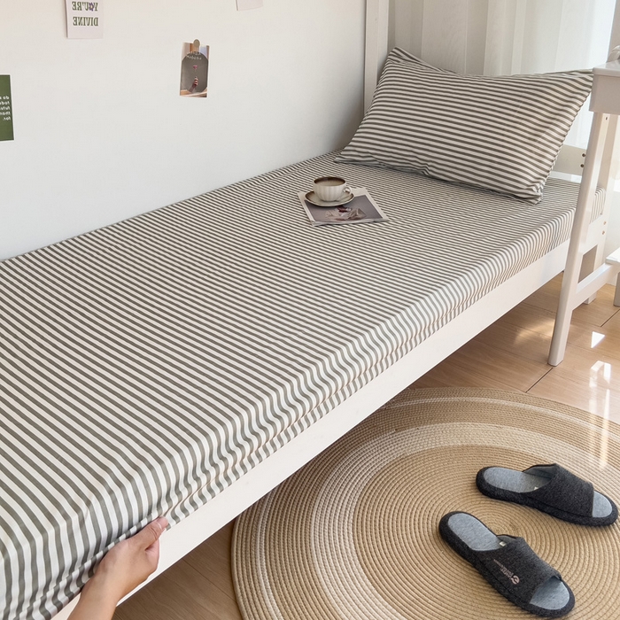 91家纺网 家纺一手货源 找家纺 宅部落 2025新款全棉学生宿舍褥子套纯棉床垫套单床笠 灰细条纹