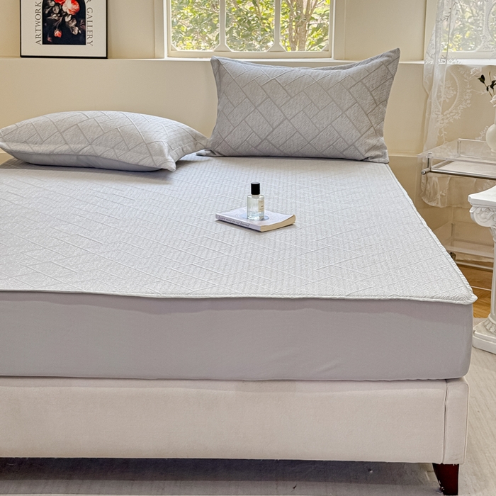 91家纺网 家纺一手货源 找家纺 棉生活家纺 2025新款高端款冰离子超软按摩凉席 方格-灰-床裙款