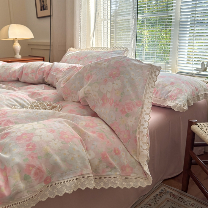 91家纺网 家纺一手货源 找家纺 曼之夏 2025新款A类全棉双层纱花边四件套 春风里