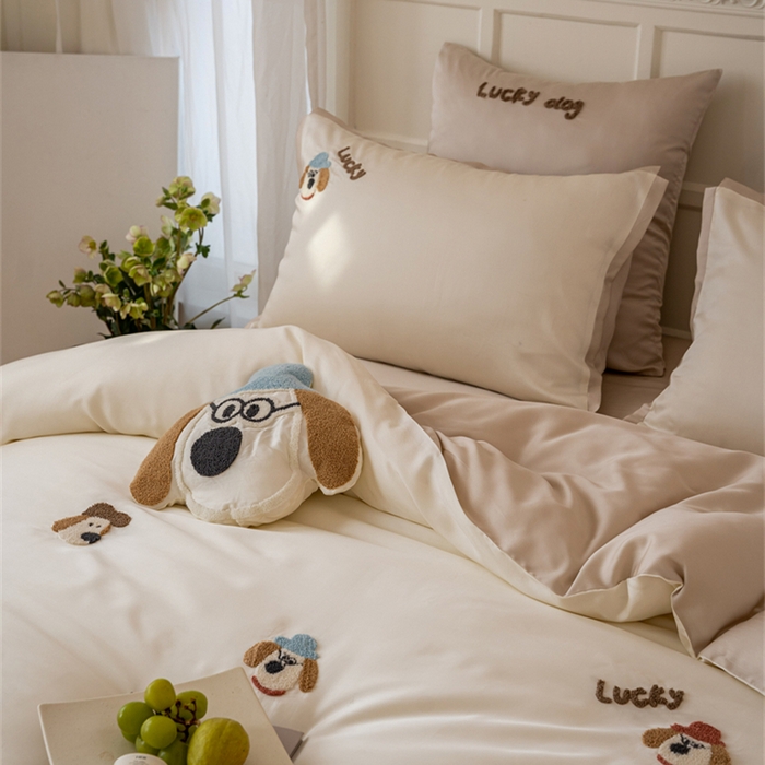 91家纺网 家纺一手货源 找家纺 FORTWO家纺原创设计（FOR TWO家纺） 2025新款60支兰精天丝毛巾绣四件套-断角款 狗先生