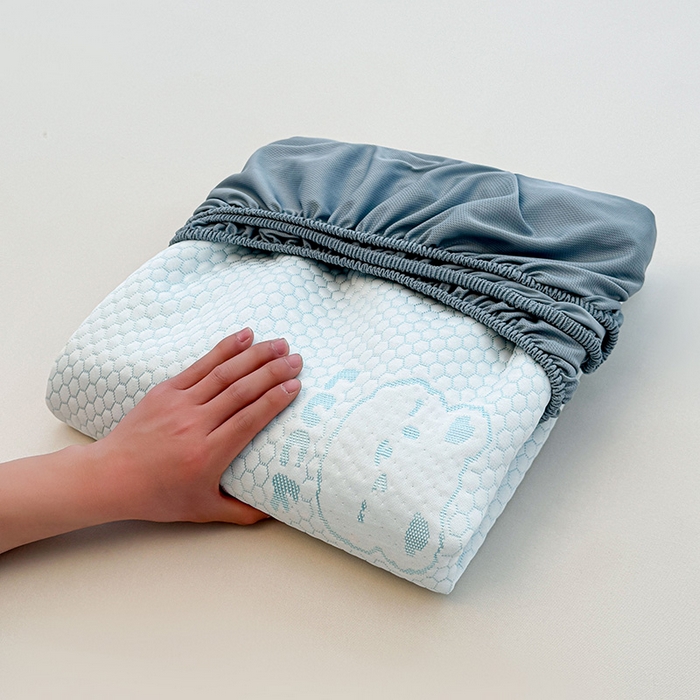 91家纺网 家纺一手货源 找家纺 喜居 2025新款A类凉豆豆提花床笠凉感豆豆床笠 luck小冰熊-蓝