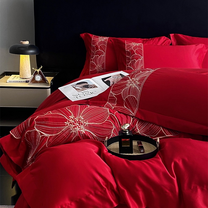 91家纺网 家纺一手货源 找家纺 优悦 2025新款冰丝简奢绣花四件套 北欧情调-红