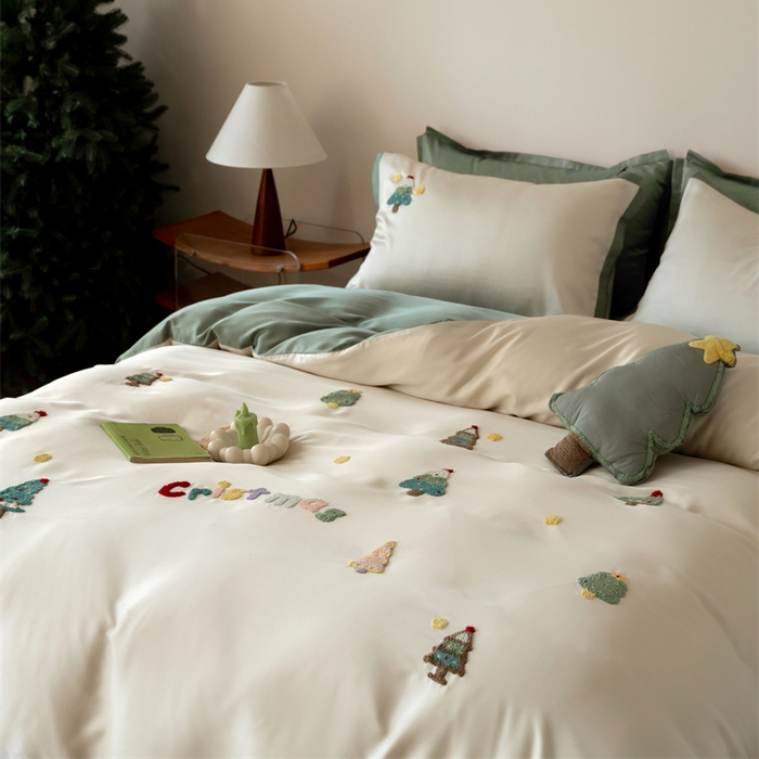 91家纺网 家纺一手货源 找家纺 FORTWO家纺原创设计（FOR TWO家纺） 2025新款60支兰精天丝毛巾绣四件套-断角款 圣诞树