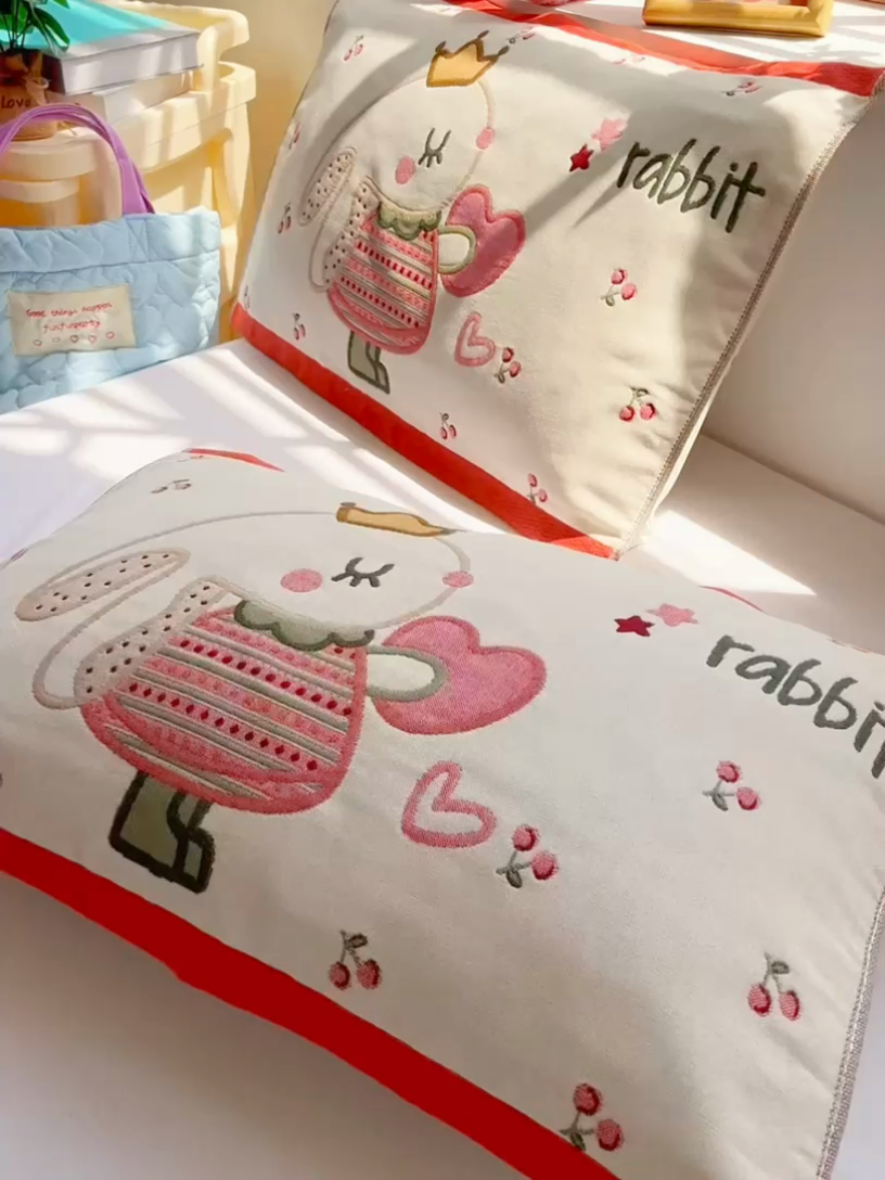 91家纺网 家纺一手货源 找家纺 美宜家 2025新款40*60儿童纯棉A类纱布枕巾乳胶专用高档枕巾 爱心公主 一只