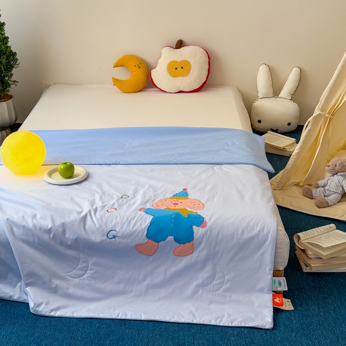 91家纺网 家纺一手货源 找家纺 2025新款快乐多巴胺纯棉夏被 蓝色彩虹小狗