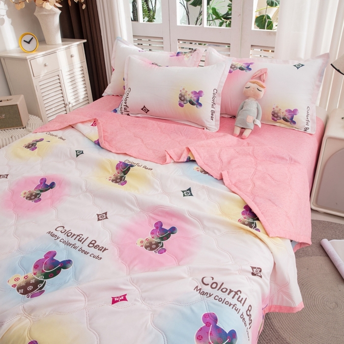 91家纺网 家纺一手货源 找家纺 乐居坊2025新款亲肤舒适印花芦荟棉夏凉被四件套 疯狂世界