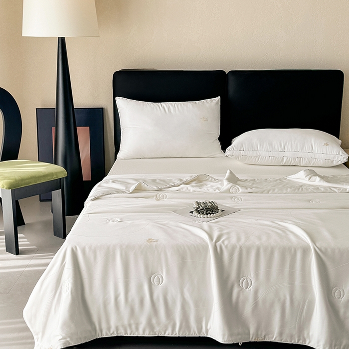 91家纺网 家纺一手货源 找家纺 茧羽世家 2025新款超柔蚕花夏被系列 茧