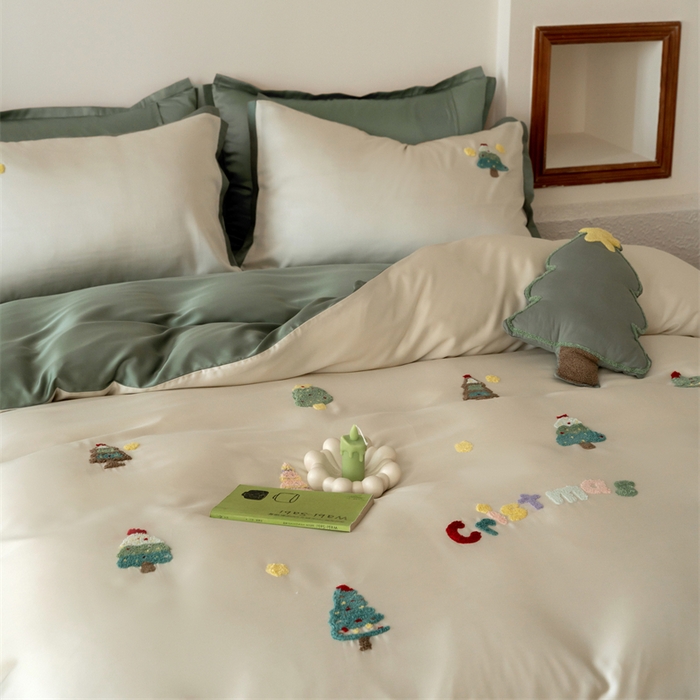 91家纺网 家纺一手货源 找家纺 FORTWO家纺原创设计（FOR TWO家纺） 2025新款60支兰精天丝毛巾绣四件套-断角款 圣诞树