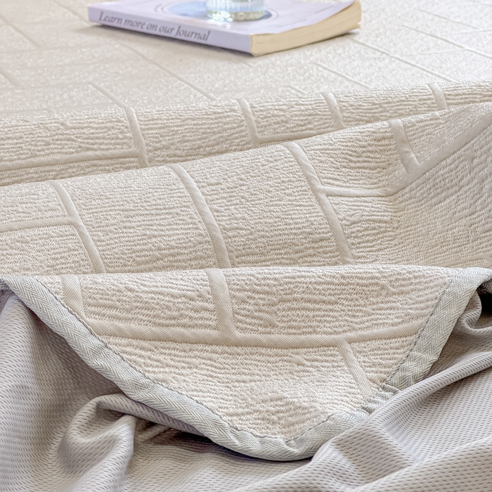 91家纺网 家纺一手货源 找家纺 棉生活家纺 2025新款高端款冰离子超软按摩凉席 方格-香槟-床笠款