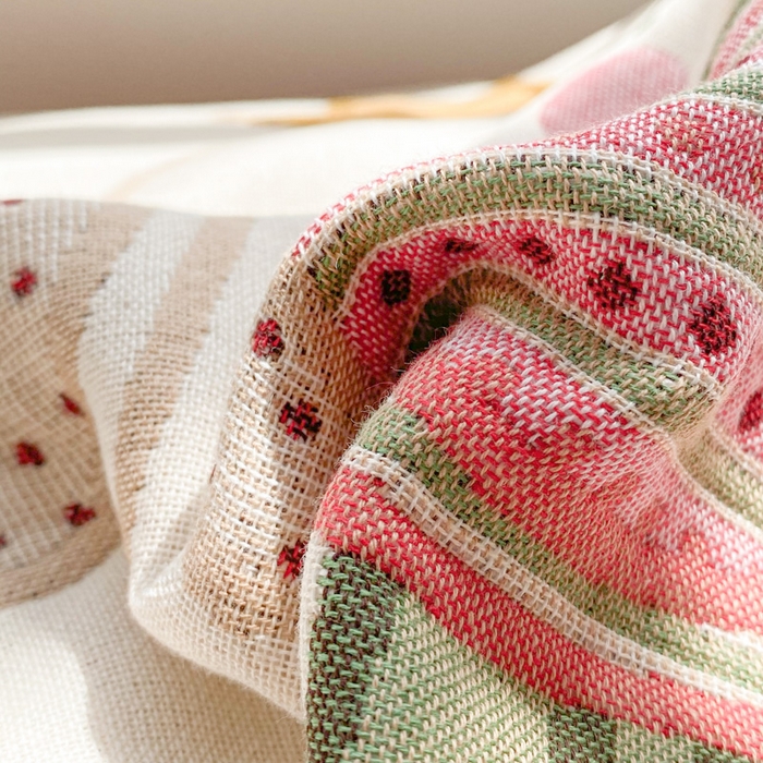 91家纺网 家纺一手货源 找家纺 美宜家 2025新款40*60儿童纯棉A类纱布枕巾乳胶专用高档枕巾 爱心公主 一只