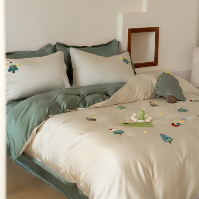 91家纺网 家纺一手货源 找家纺 FORTWO家纺原创设计（FOR TWO家纺） 2025新款60支兰精天丝毛巾绣四件套-断角款 圣诞树