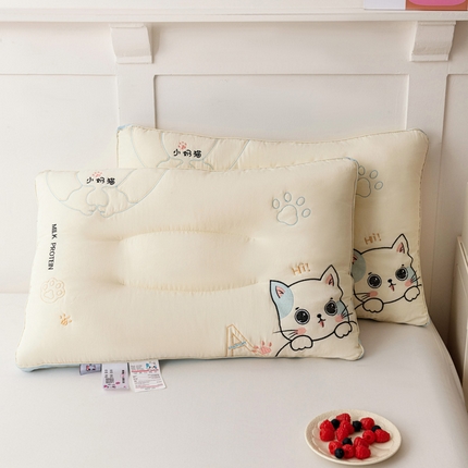 91家纺网 家纺一手货源 找家纺 糖果枕芯2025新款小奶猫亲肤家庭组合枕芯实用多人群枕头 小奶猫蓝边48*74