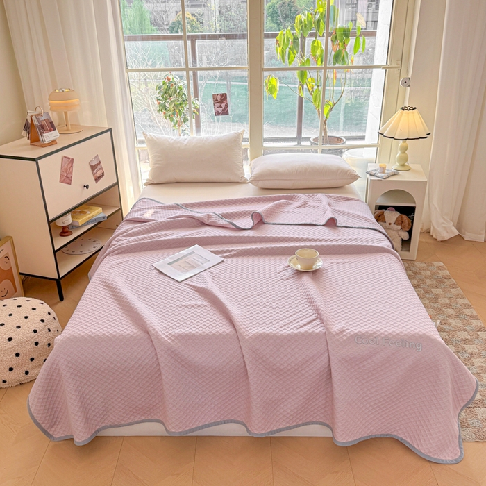 91家纺网 家纺一手货源 找家纺 阿牛席业 2025春夏新款双面云母夏被夏凉被空调被 沐夏-戴妃粉