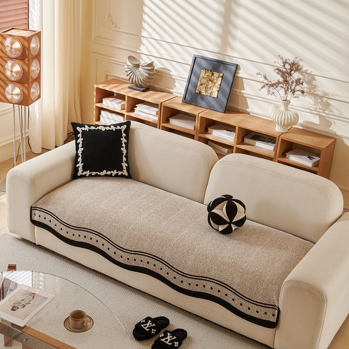 91家纺网 家纺一手货源 找家纺 沐沐2026新款异形波点沙发垫 卡其