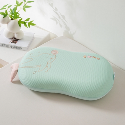 91家纺网 家纺一手货源 找家纺 芯链 2025新款亲肤柔软卡通枕头枕芯 小海豚-绿