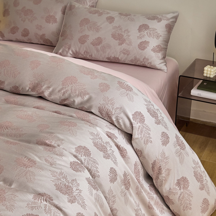 91家纺网 家纺一手货源 找家纺 琪格格纺织  2025新款色织天丝棉提花四件套 松林果-粉紫