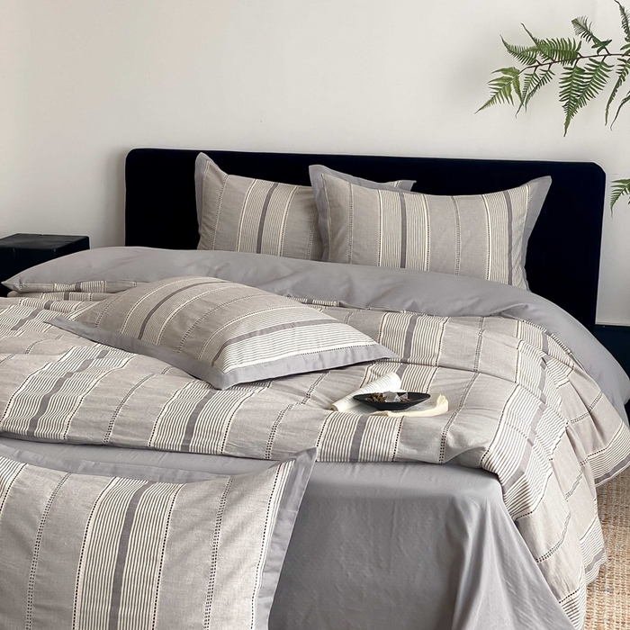 91家纺网 家纺一手货源 找家纺 旷野2025新款全棉纯棉色织空气层提花泡泡纱四件套 悉尼海岸-灰