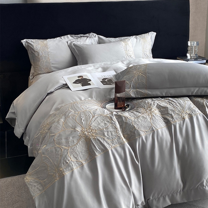 91家纺网 家纺一手货源 找家纺 优悦 2025新款冰丝简奢绣花四件套 北欧情调-灰