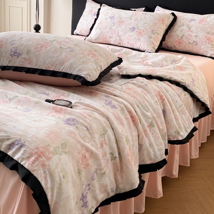 91家纺网 家纺一手货源 找家纺 （总）2025新款花边床裙款印花云朵棉夏被四件套水洗棉仿全棉纯棉夏凉被空调被