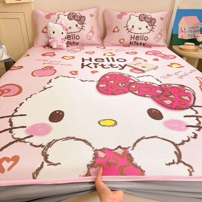 91家纺网 家纺一手货源 找家纺  博雅新款三丽欧A类大版数码印花1200D冰丝凉席-床笠款 甜酷KT