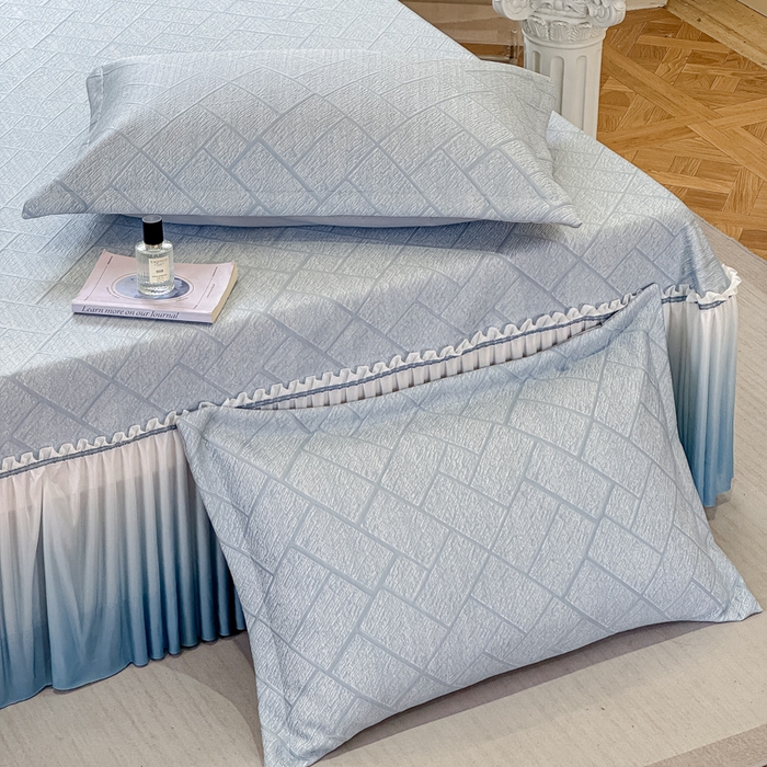 91家纺网 家纺一手货源 找家纺 棉生活家纺 2025新款高端款冰离子超软按摩凉席 方格-兰-床裙款