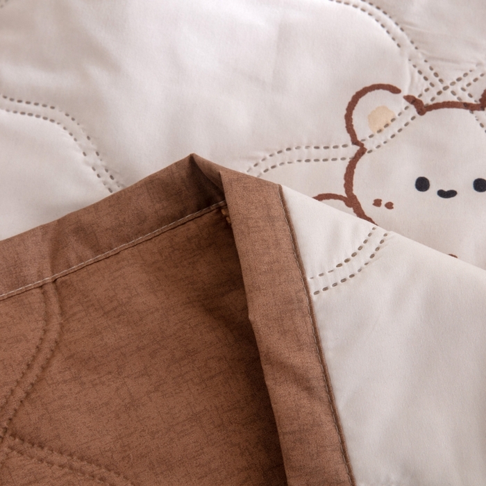 91家纺网 家纺一手货源 找家纺 乐居坊2025新款亲肤舒适印花芦荟棉夏凉被四件套 Nice 小熊