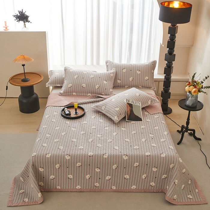 91家纺网 家纺一手货源 找家纺 2025新款13070双面全棉砂洗大直边床盖三件套四件套 旺财