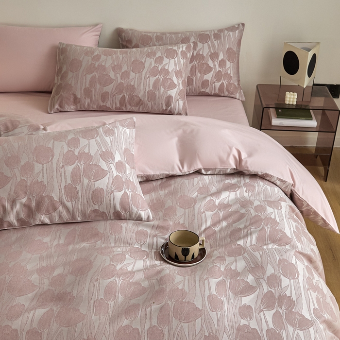 91家纺网 家纺一手货源 找家纺 琪格格纺织  2025新款色织天丝棉提花四件套 风之语-粉紫