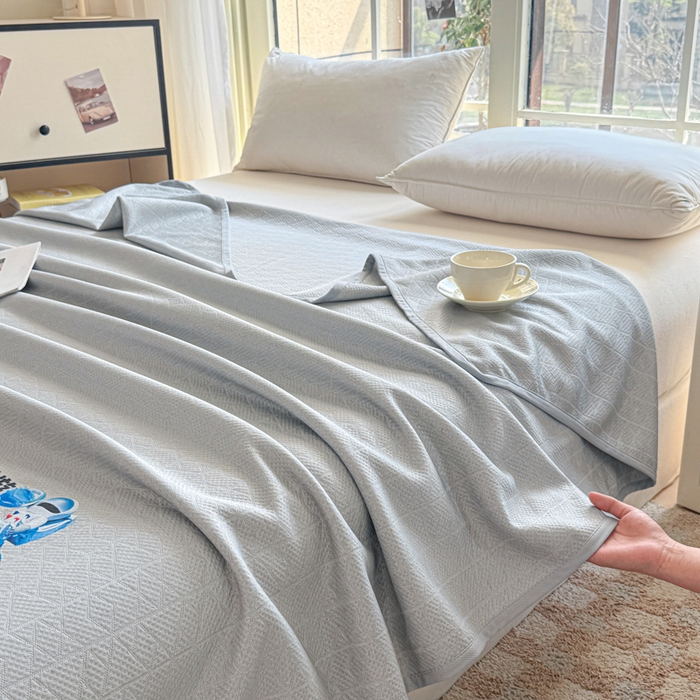 91家纺网 家纺一手货源 找家纺 阿牛席业 2025春夏新款双面云母夏被夏凉被空调被 太空-雪山灰
