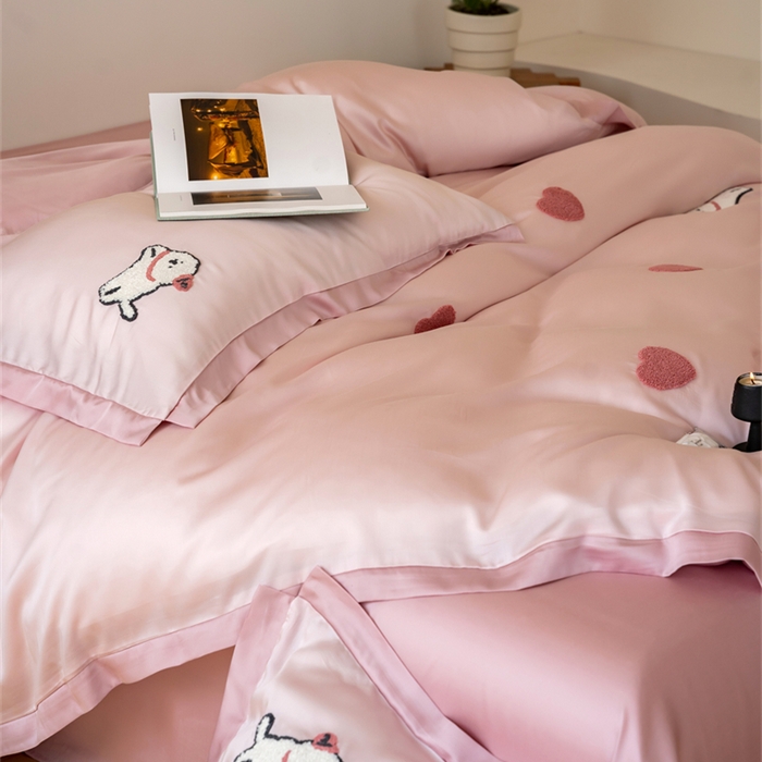 91家纺网 家纺一手货源 找家纺 FORTWO家纺原创设计（FOR TWO家纺） 2025新款60支兰精天丝毛巾绣四件套-断角款 初恋