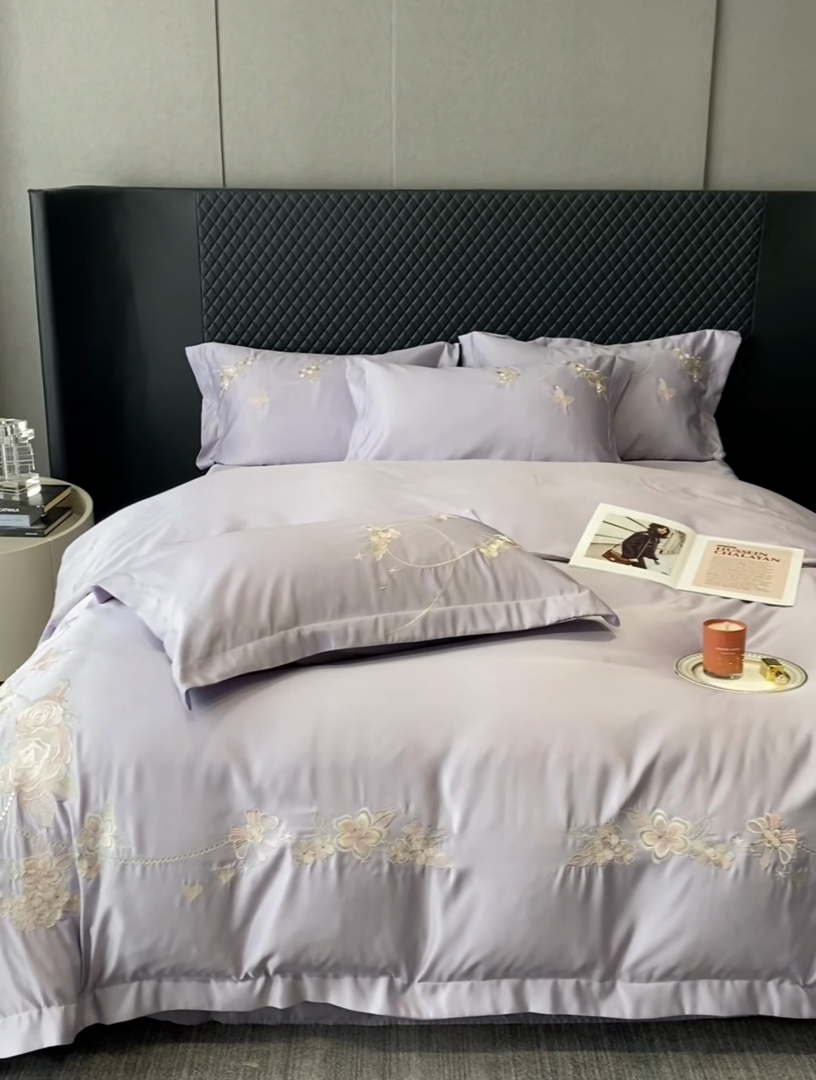 91家纺网 家纺一手货源 找家纺 优悦 2025新款冰丝简奢绣花四件套 雅韵佳人-紫