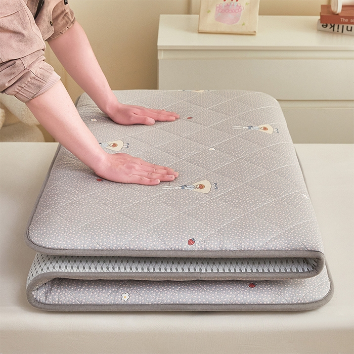 91家纺网 家纺一手货源 找家纺 丽诺床垫 2025新款全棉抗菌三明治学生床垫 小萝莉