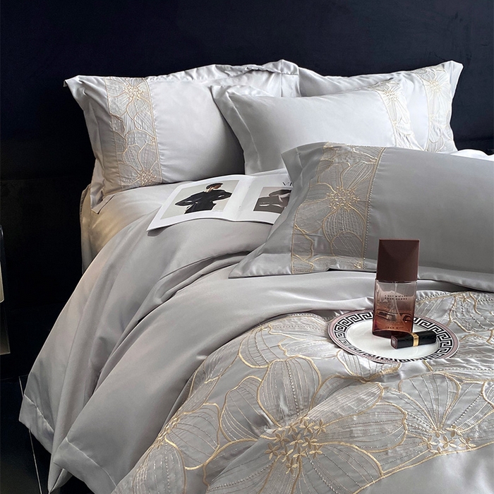 91家纺网 家纺一手货源 找家纺 优悦 2025新款冰丝简奢绣花四件套 北欧情调-灰