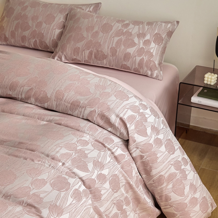 91家纺网 家纺一手货源 找家纺 琪格格纺织  2025新款色织天丝棉提花四件套 风之语-粉紫