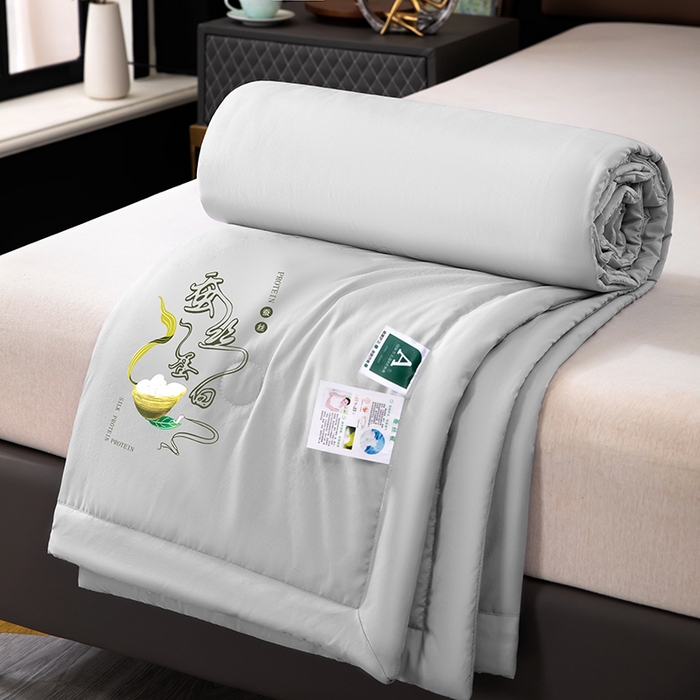 91家纺网 家纺一手货源 找家纺 （总）一博2025新款蚕丝夏凉被