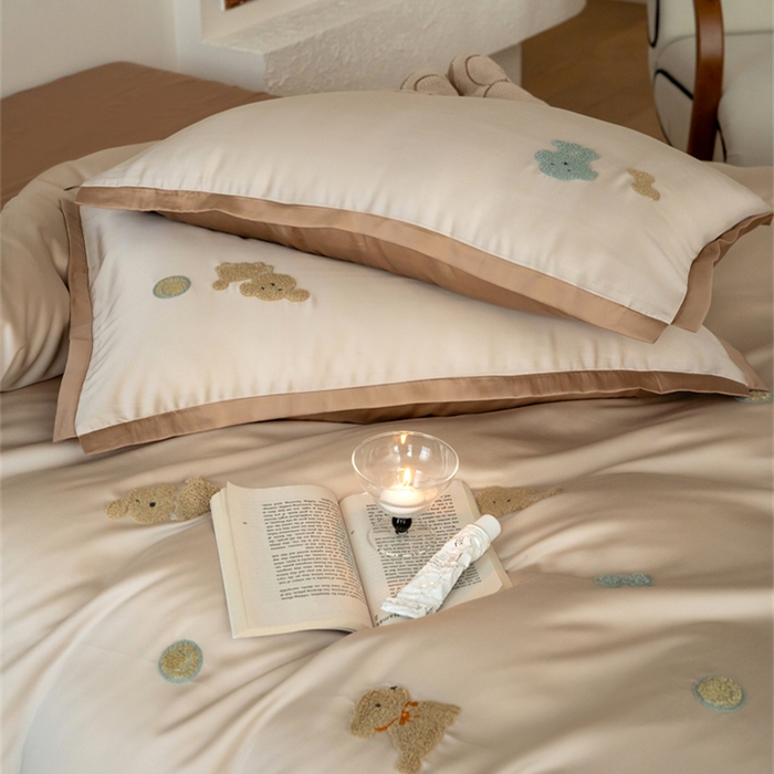 91家纺网 家纺一手货源 找家纺 FORTWO家纺原创设计（FOR TWO家纺） 2025新款60支兰精天丝毛巾绣四件套-断角款 小萌新