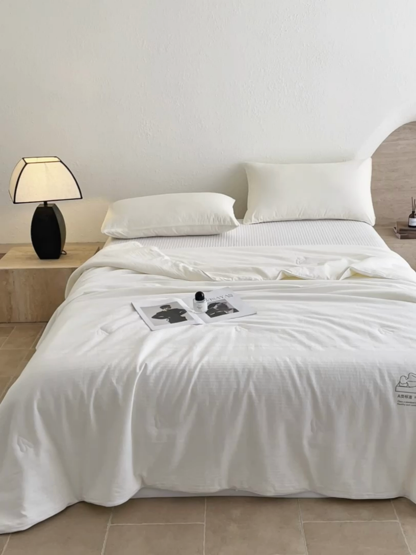 91家纺网 家纺一手货源 找家纺 圣梦莱羽绒家纺 2025新款全棉水洗棉冬被超柔四季被提花30%大豆被芯夏凉被 夏被